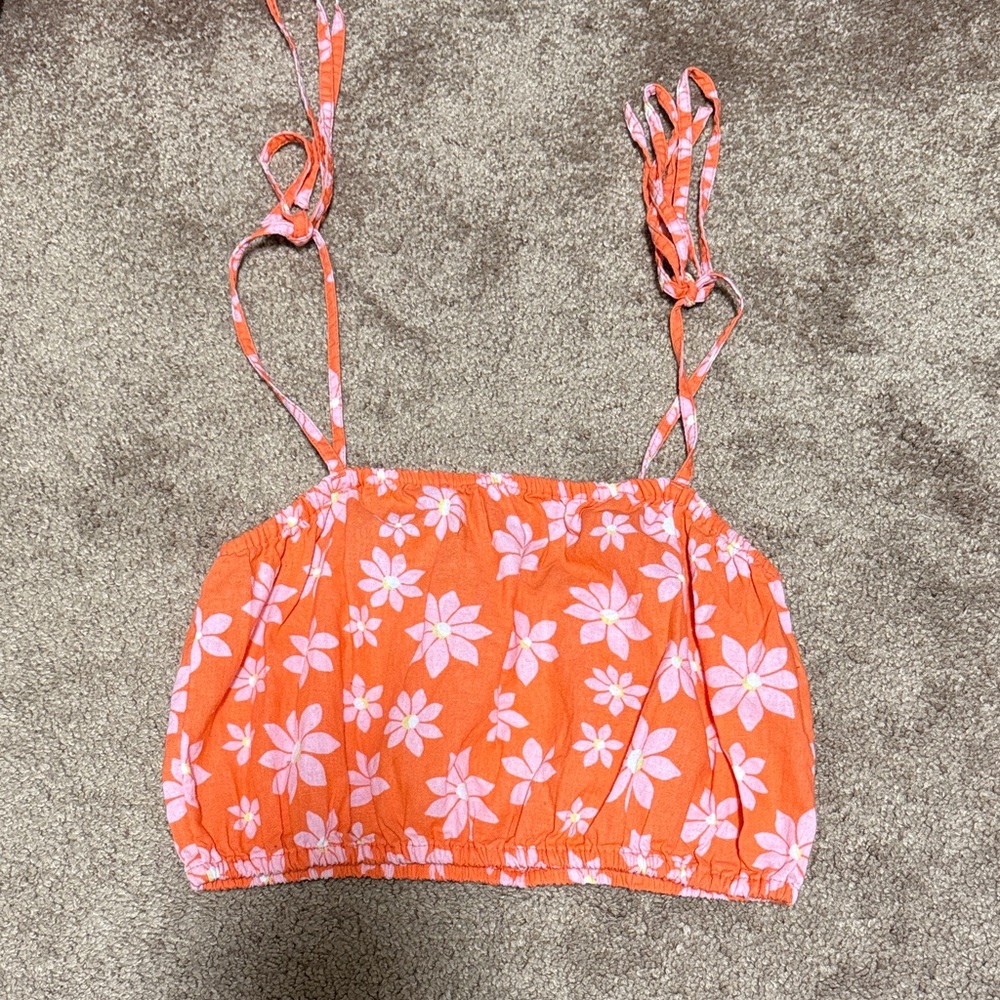 Wrangler/Billabong collab floral crop top